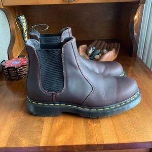 Dr. Marten 2976 Chelsea Cocoa Boot